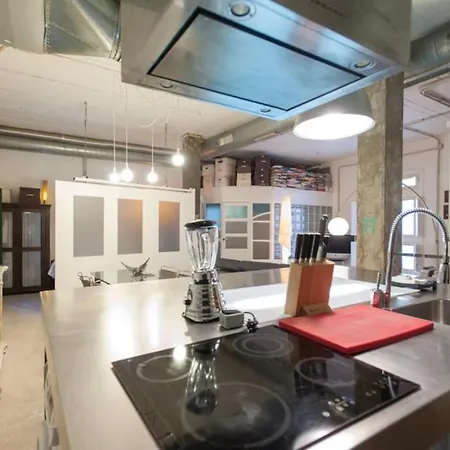 Loft Soho, Free Garage, Downtown *